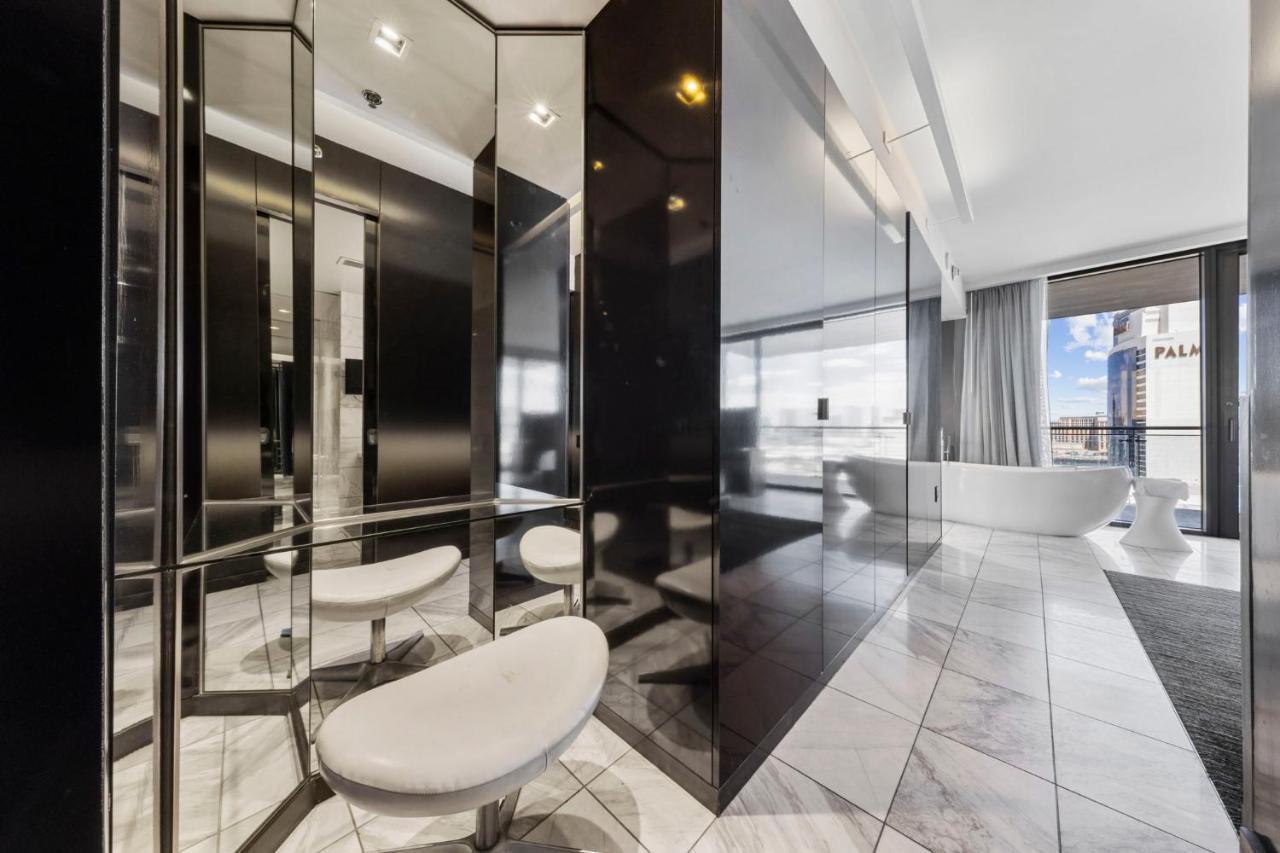 Huge Modern Luxury 17 Floor Panoramic Corner Suite With Open Balcony Las Vegas Bagian luar foto