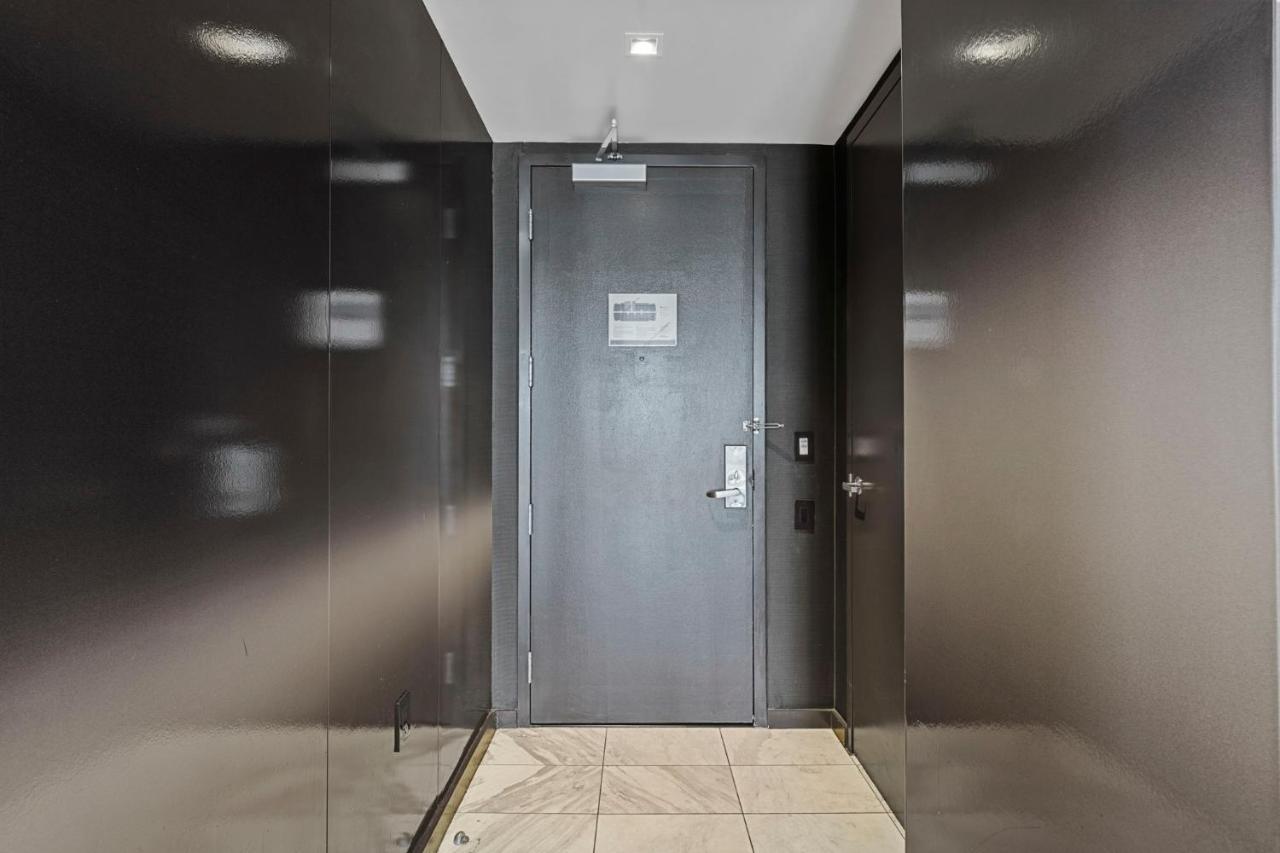 Huge Modern Luxury 17 Floor Panoramic Corner Suite With Open Balcony Las Vegas Bagian luar foto