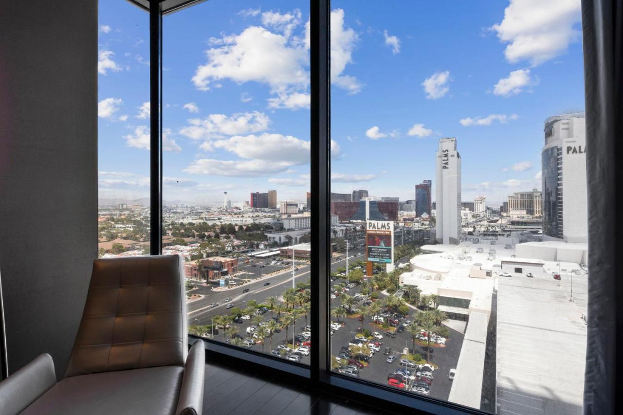 Huge Modern Luxury 17 Floor Panoramic Corner Suite With Open Balcony Las Vegas Bagian luar foto